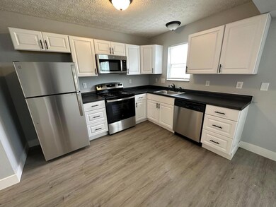 3763 Dunlane Ct, Columbus, OH 43228 - photo 4