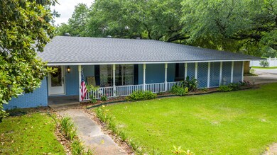 1351 Park Ave, Eunice, LA 70535 - photo 2