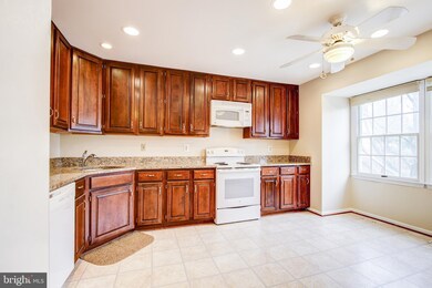 12659 Granite Ridge Dr, North Potomac, MD 20878 - photo 6