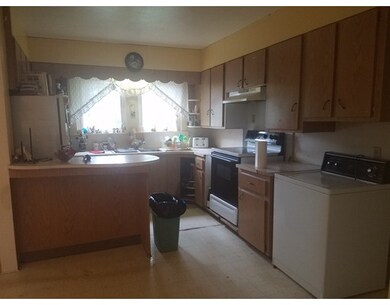 21 Club Ave, Acushnet, MA 02743 - photo 3