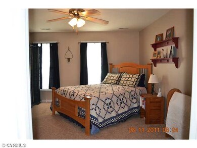 7742 Blue Cedar Dr, Chesterfield, VA 23832 - photo 6