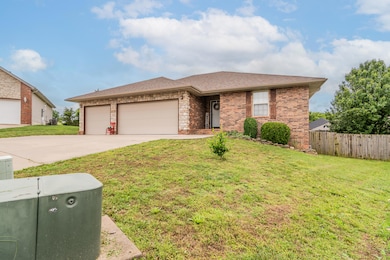 2714WColtonStOzark-31