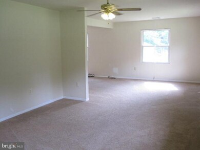 1070 S Independence Dr, Montross, VA 22520 - photo 4