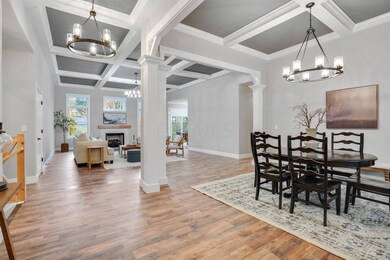 Entry/ Dining Room