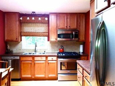 44 Huntwood Dr, Clifton Park, NY 12065 - photo 7