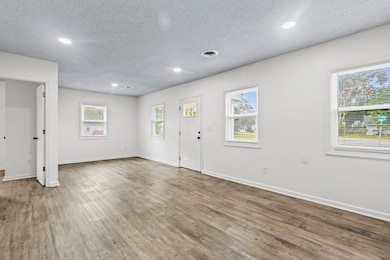 3043 Terry Dr, North Charleston, SC 29405 - photo 3