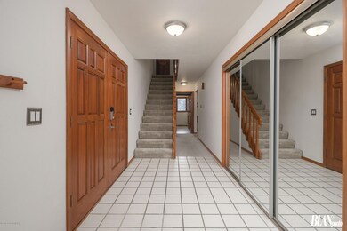 102_190903_realestate