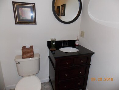 10 Adams Ave, MerriMacK, NH 03054 - photo 7