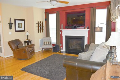 25476 Crossfield Dr, Chantilly, VA 20152 - photo 6