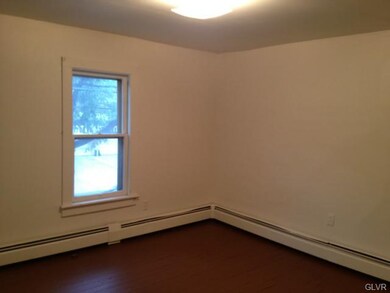 703 Sarah St unit B, Stroudsburg, PA 18360 - photo 2