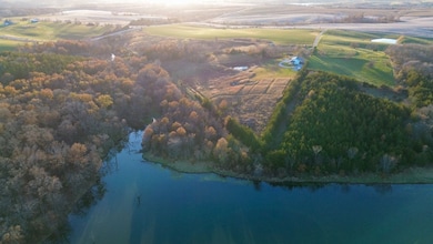 18756 Lakeview Rd, Leon, IA 50144 - photo 2