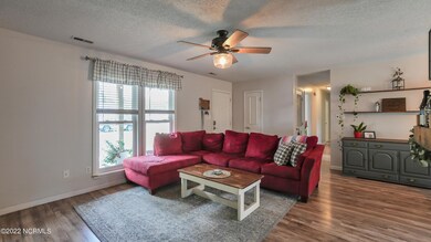 212-W-Volant-Street-2-LivingRm-1