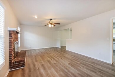 210 N Huntsman Blvd, Raymore, MO 64083 - photo 7