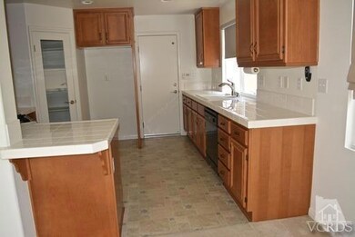 336 Dylan Dr, Oxnard, CA 93033 - photo 6