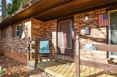 1405 Forest Park Dr unit 1, Statesville, NC 28677 - photo 3