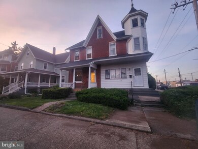 501 Juniper St, Quakertown, PA 18951 - photo 2