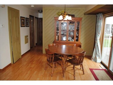 5171 Hill Top Rd, Fitchburg, WI 53711 - photo 3