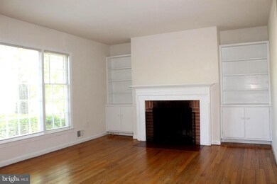 1143 Randolph Rd, McLean, VA 22101 - photo 7