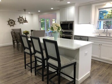 Kitchen/Dining