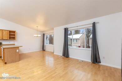 48-Living Room 20210414-DW-0668-Edit-Edi