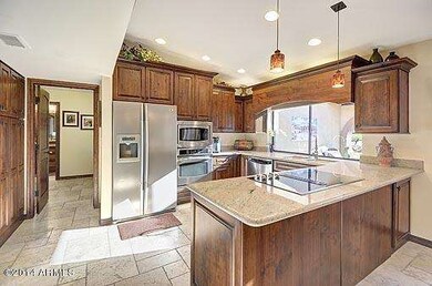 5022 Calle De Los Flores_1167kitch