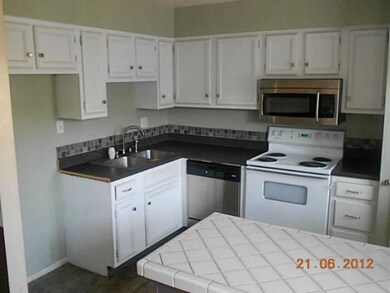 446 Pamlico St unit 6, Columbus, OH 43228 - photo 5