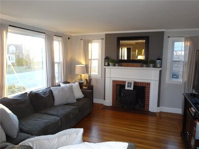 70 W Hill Dr, Cranston, RI 02920 - photo 4