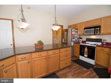 102 Abbey Dr, Royersford, PA 19468 - photo 5