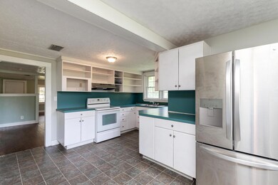 1475 Ron Rd, Jacksonville, FL 32210 - photo 4