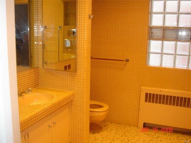 218 N 17th St unit 2, Allentown, PA 18104 - photo 2