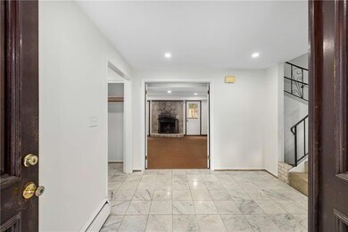 5685 Glen Errol Rd NW, Sandy Springs, GA 30327 - photo 2