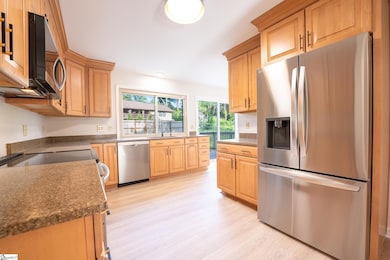 913 Berkeley Dr, Clemson, SC 29631 - photo 4