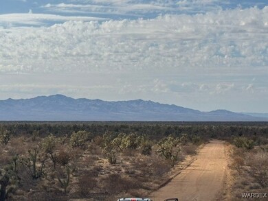 THE ROAD TO THE WEST SIDE (E SAGUARO DR) IS MAINTA