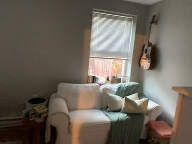 156 Salem St unit 3r, Boston, MA 02113 - photo 3