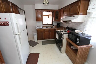 1682 Rush Rd, Wickliffe, OH 44092 - photo 7