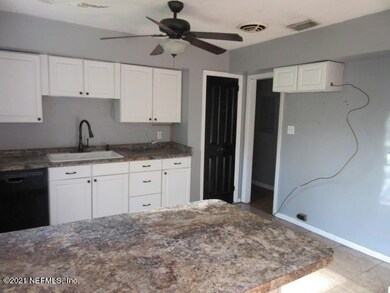 5811 Norde Dr E, Jacksonville, FL 32244 - photo 4