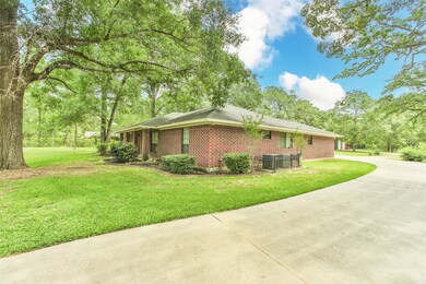 26710 Cherokee Ln, Magnolia, TX 77354 - photo 3