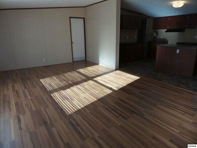 573 Davis Rd, Rutledge, TN 37861 - photo 2