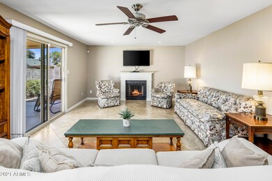 Family Room/Fireplace