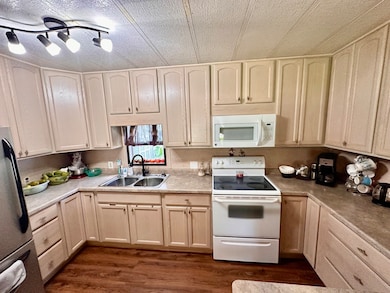 1336 Douglas Ave unit 13, Montgomery, IL 60538 - photo 7