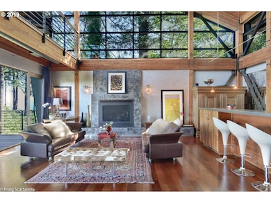 Living Room-Vaulted Ceilings