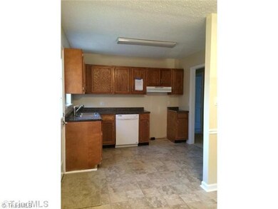 802 Grand St, High Point, NC 27260 - photo 5