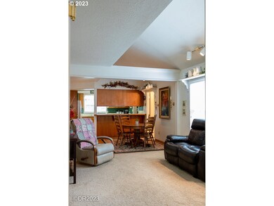 269 NE 3rd Ave, Canby, OR 97013 - photo 7