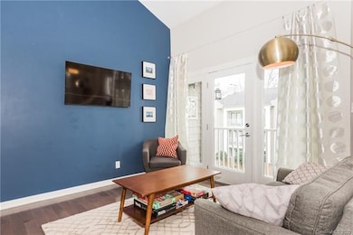 244 S Cedar St unit 10, Charlotte, NC 28202 - photo 3