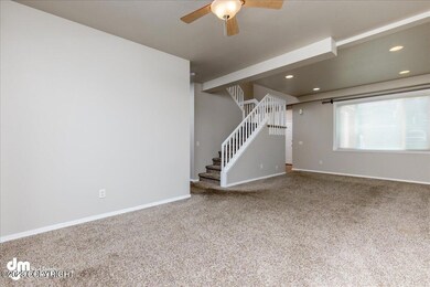 05-Living Room-DW-9142