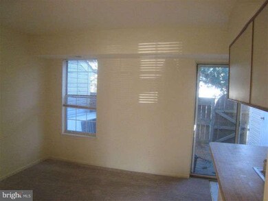 264 Coventry Square unit 264, Sterling, VA 20164 - photo 3