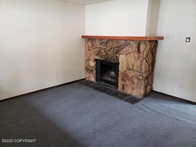 111-119276 Living Room Additional Angle
