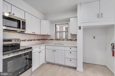 4242 Pine St unit 2B, Philadelphia, PA 19104 - photo 4