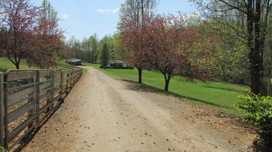 2305 Peach Orchard Rd, Axton, VA 24054 - photo 3