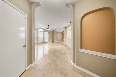 4825 E Columbary Dr, Rosenberg, TX 77471 - photo 3